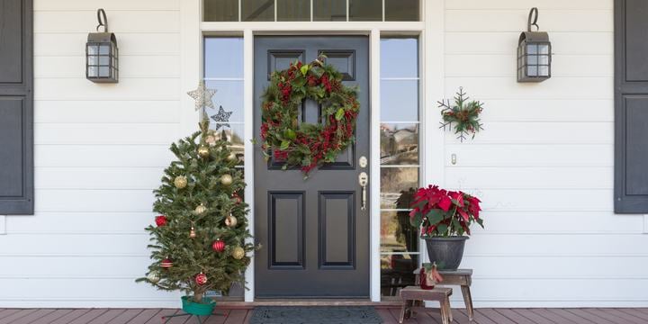 MDZN-465-christmas-security-tips-hero.jpg