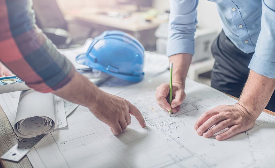 builders-reviewing-floorplans.jpg