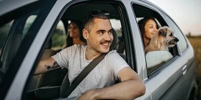 friends-driving-in-car