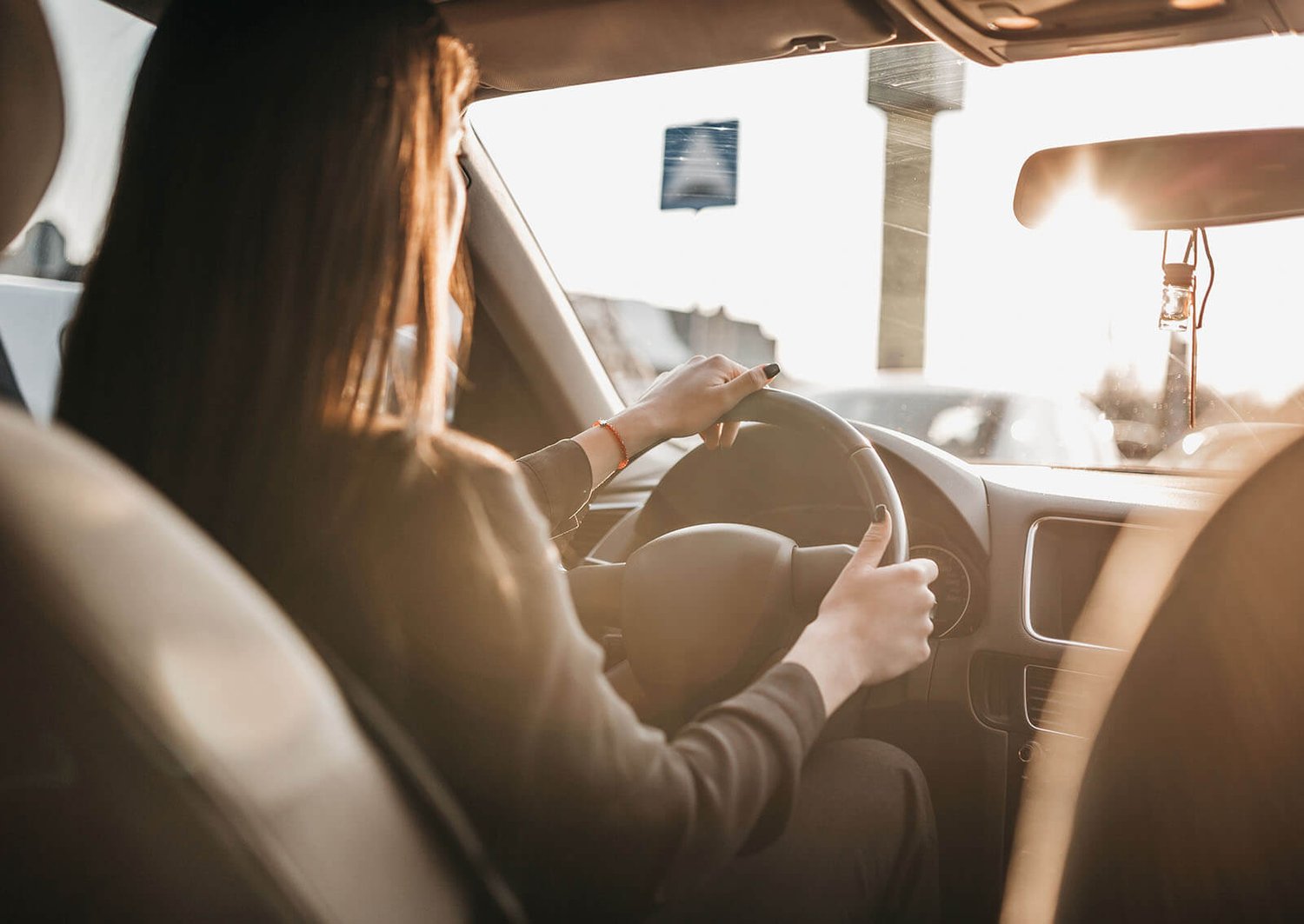 STUDY] Men Are More Confident Drivers, but Data Shows Women Are