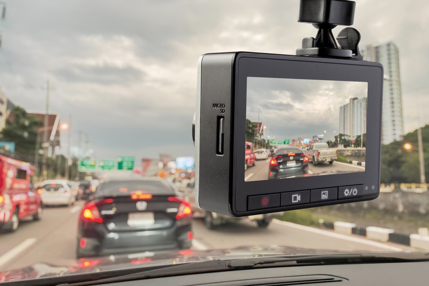 Built-in dash cams the next big thing in new-car technology