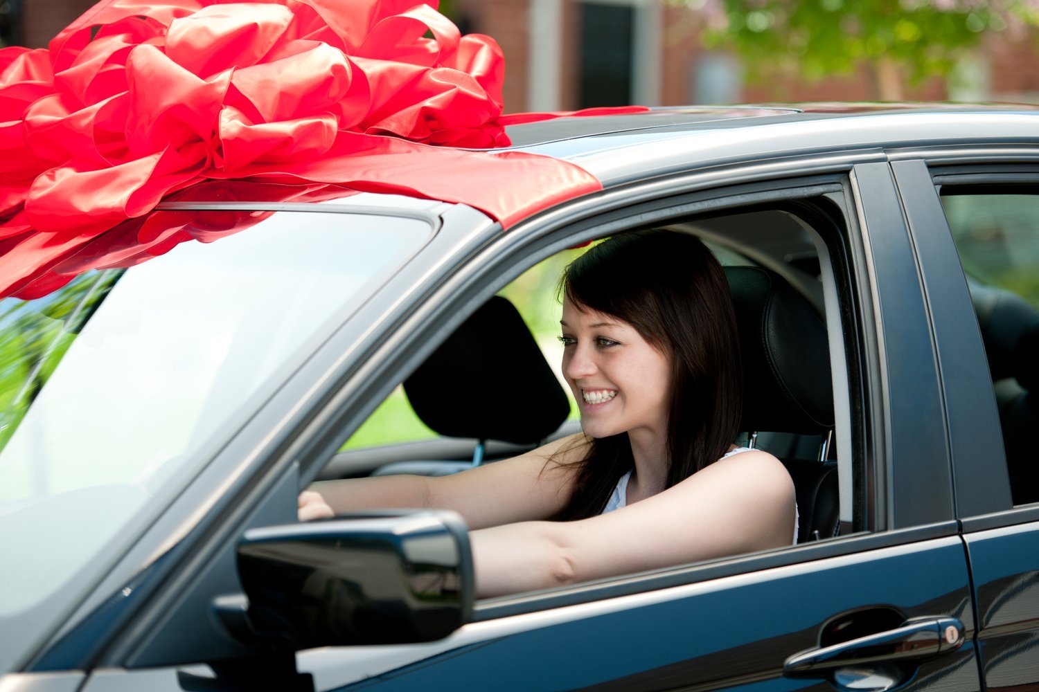 Gifting a Car? Follow These 8 Steps