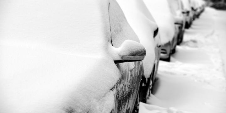 snow-covered-cars