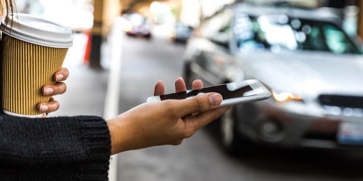using-rideshare-app.jpg