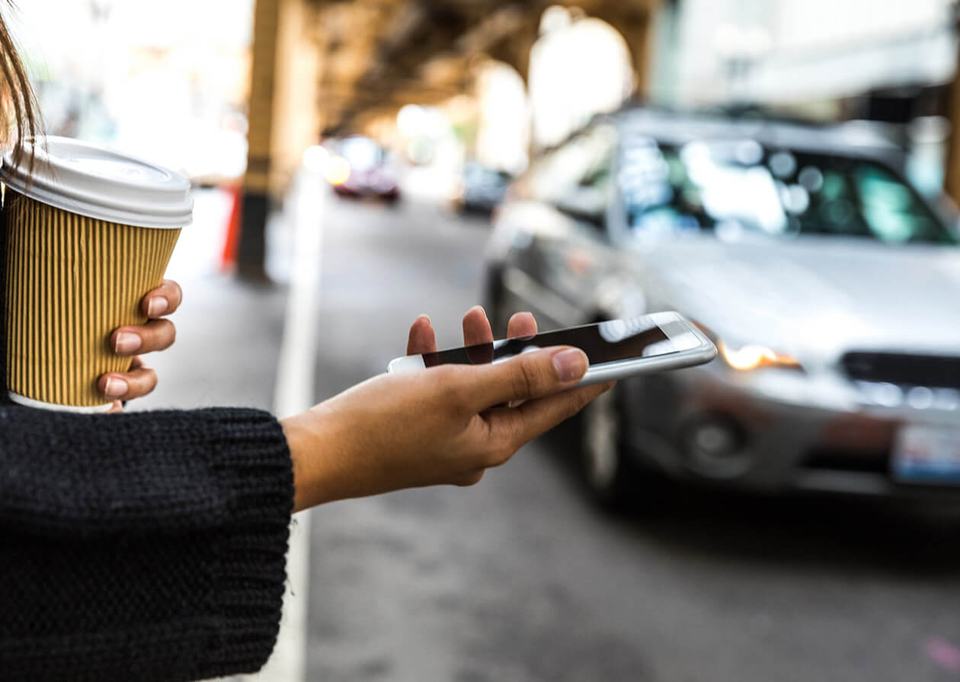 using-rideshare-app.jpg